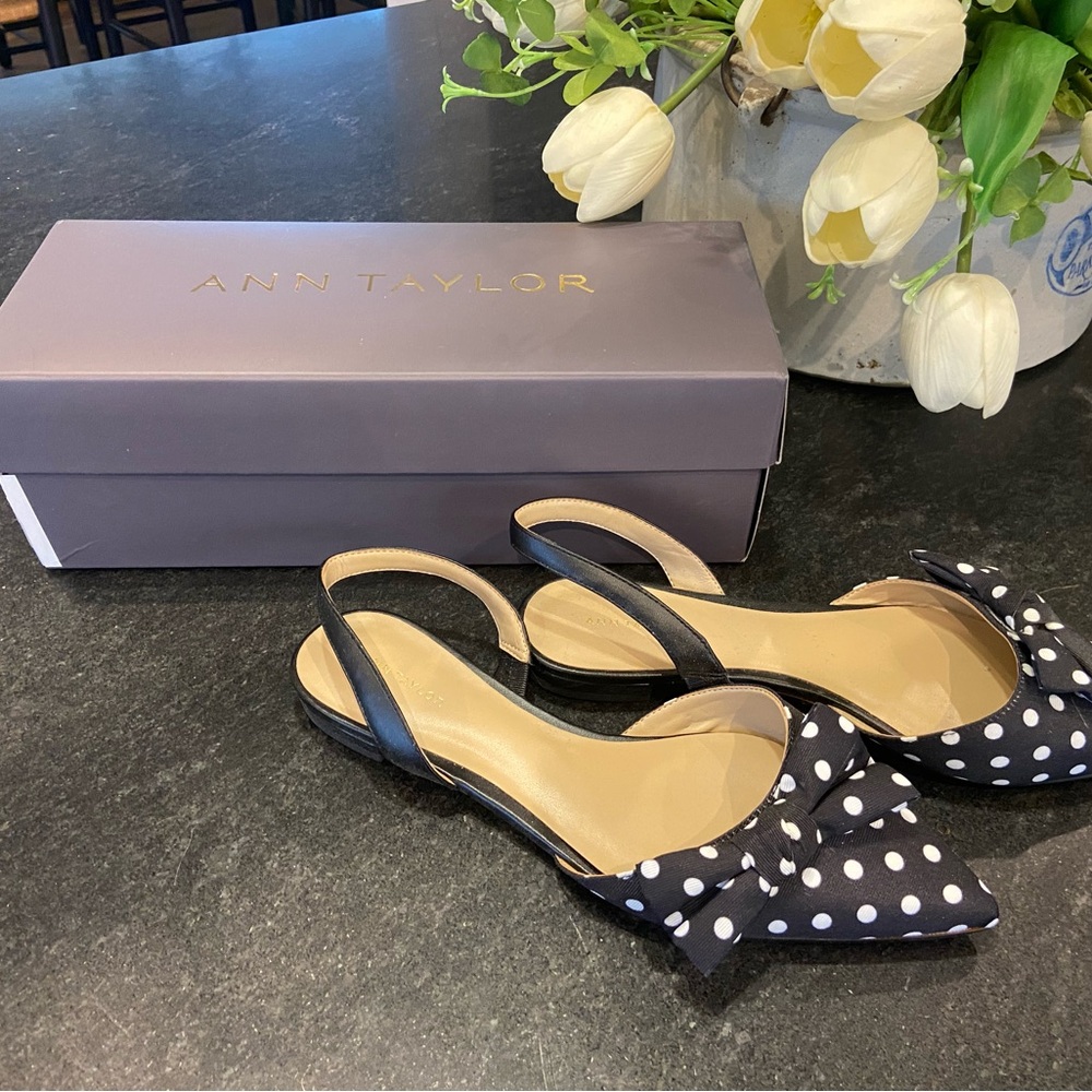 Ann Taylor Black Polka Dot Women's Flat Slingbacks